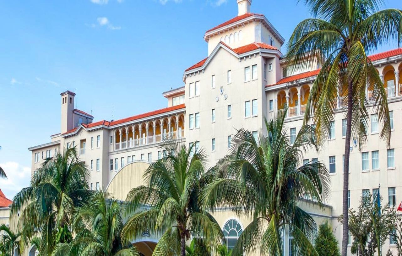 British Colonial Nassau Hotel Exterior photo
